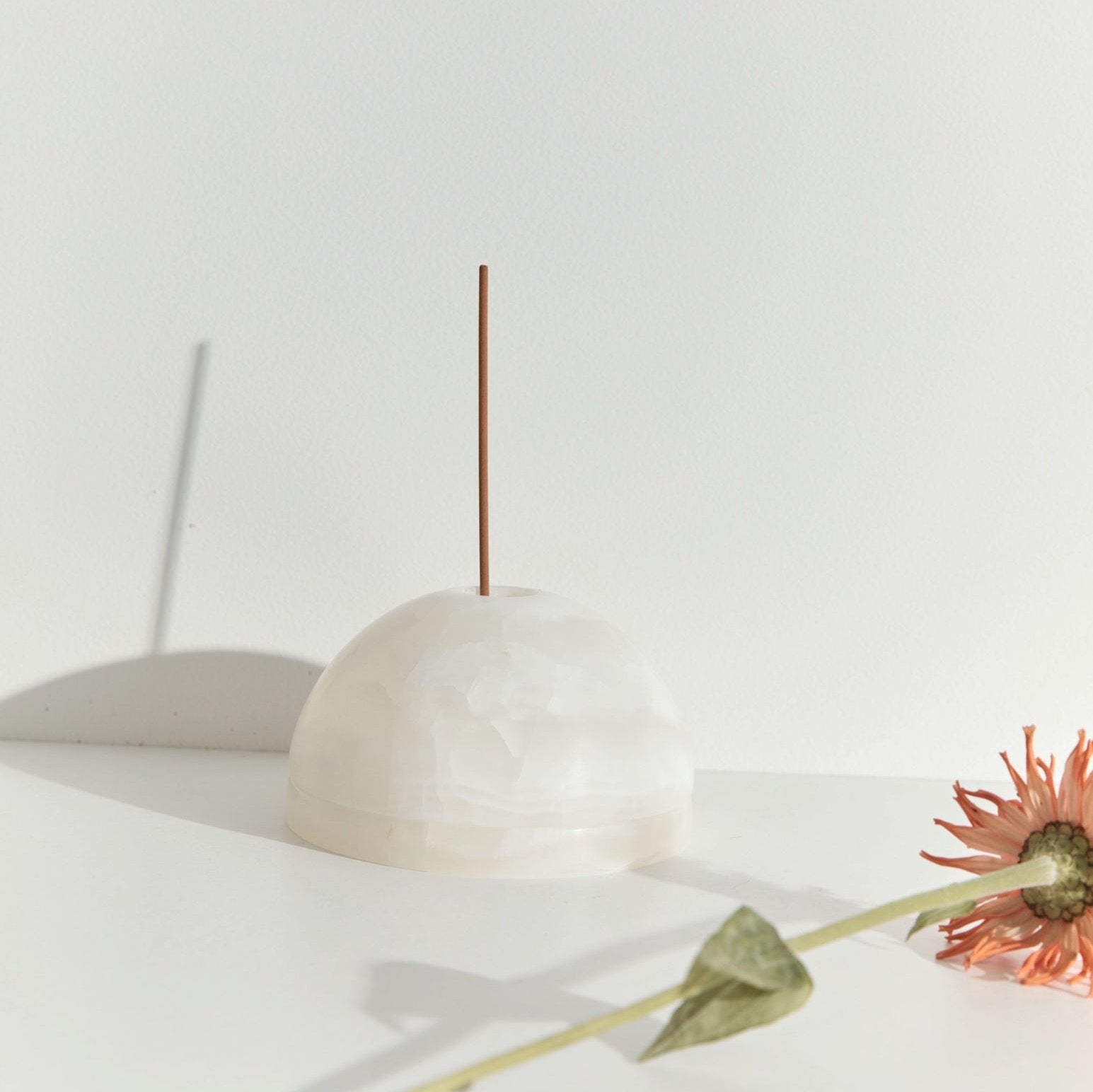 【期間限定11/16-12/15】Addition Studio Horizon Incense Burner - White Onyx